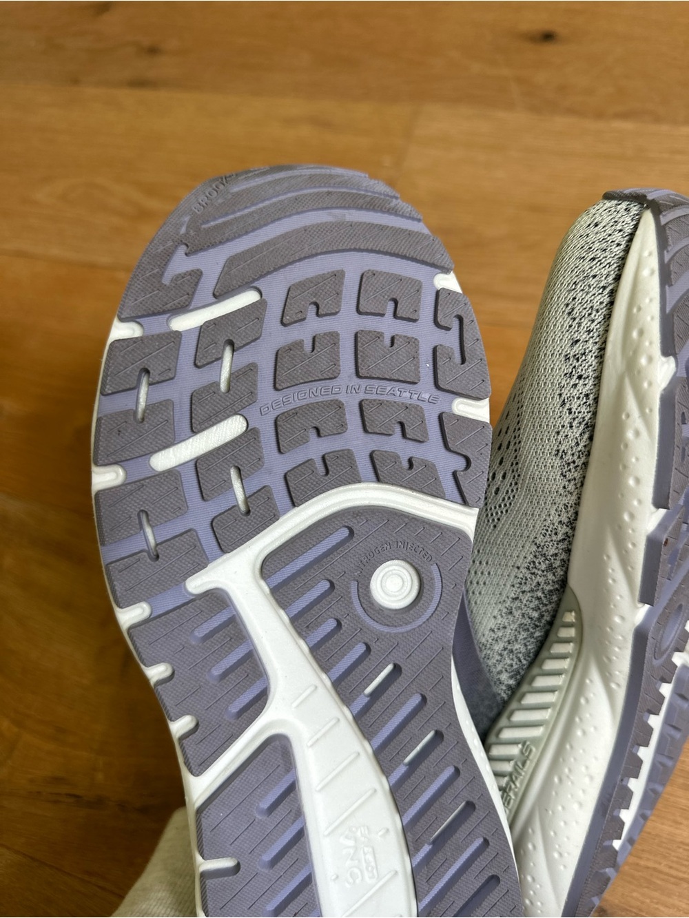 Brooks Ariel GTS 24 Running Shoes Grey Lavender Sz 9 - Picture 9 of 11